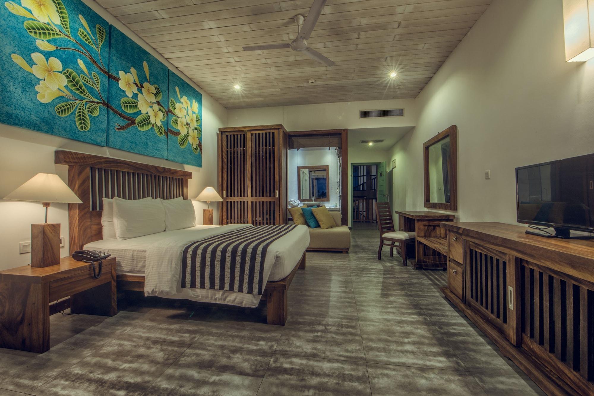 וואיקאל Suriya Resort מראה חיצוני תמונה